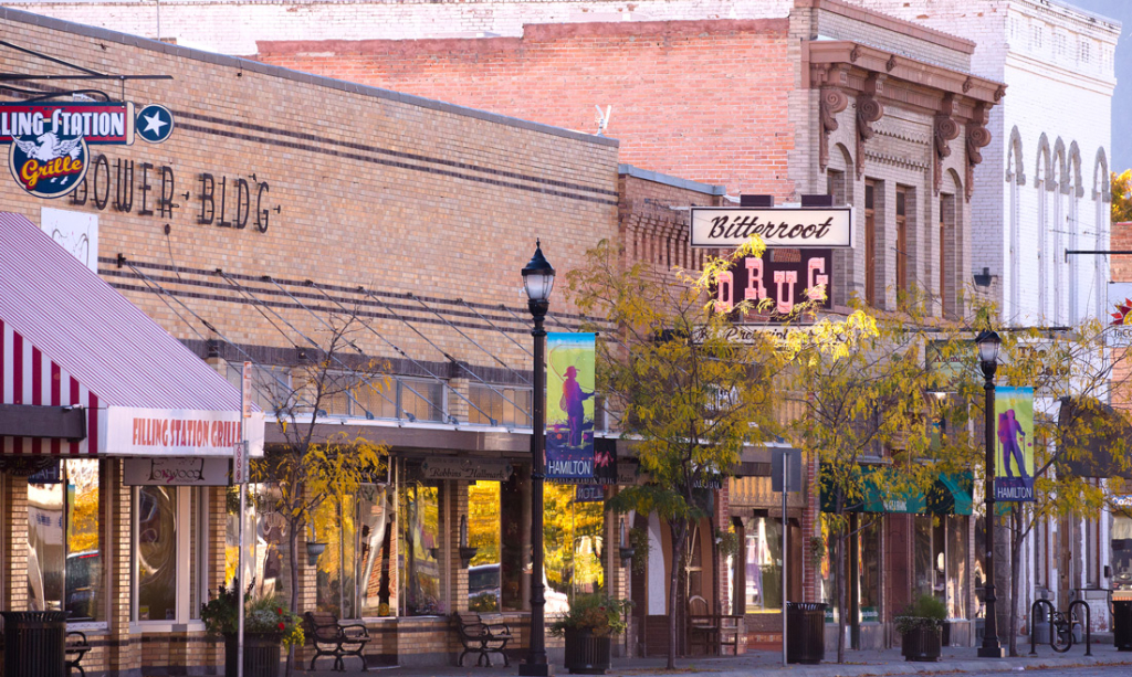 Discover the many Bitterroot Valley cities and towns.