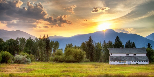 lee metcalf montana Barn at Sunset-toddtaylor
